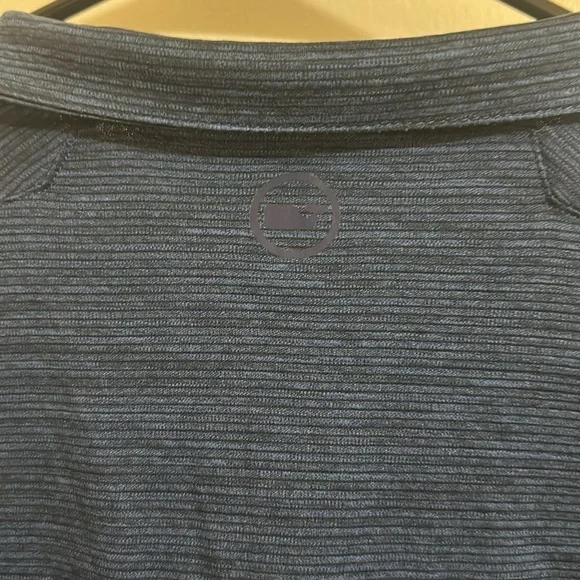 EUC Vineyard Vines Boys Navy Performance Sankaty Quarter Zip XL (18) - Picture 4 of 5